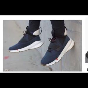 Great condition Under Armour Sneakers